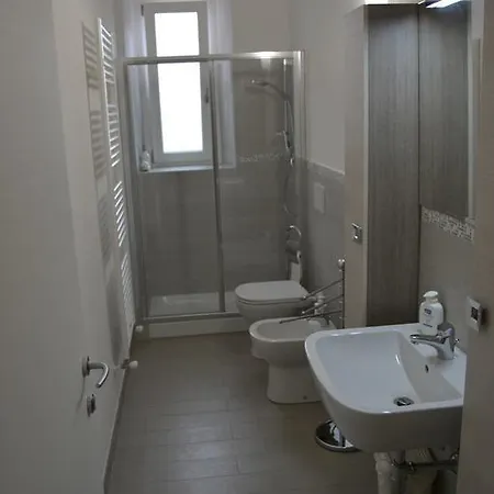 Apartament Affittacamere Redi *
